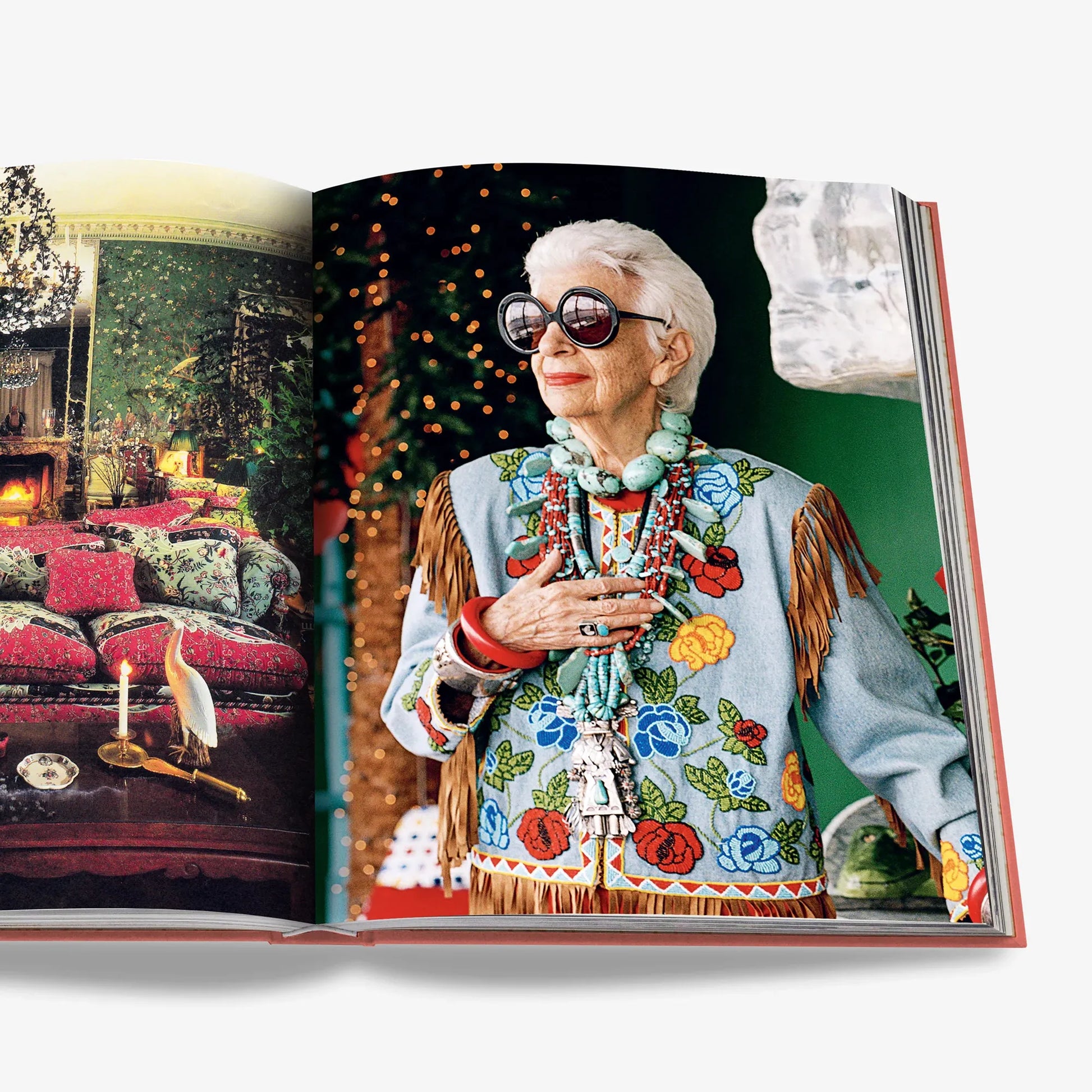 Pages intérieurs du livre de photo sur Palm Beach des éditions Assouline présentant Iris Apfel
