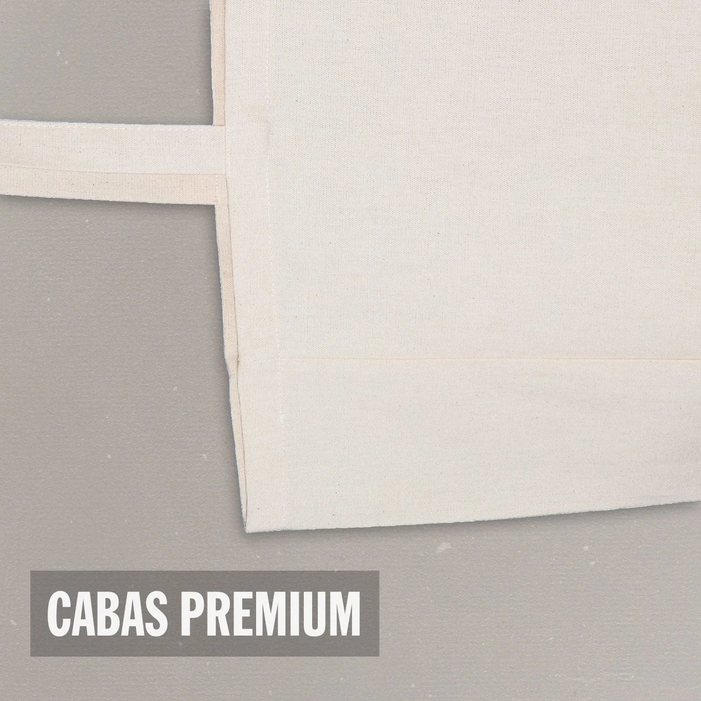 Détails du tote bag premium en coton fabriqué en France de chez Spirited Act avec citation du Voyage au bout de la nuit de Céline