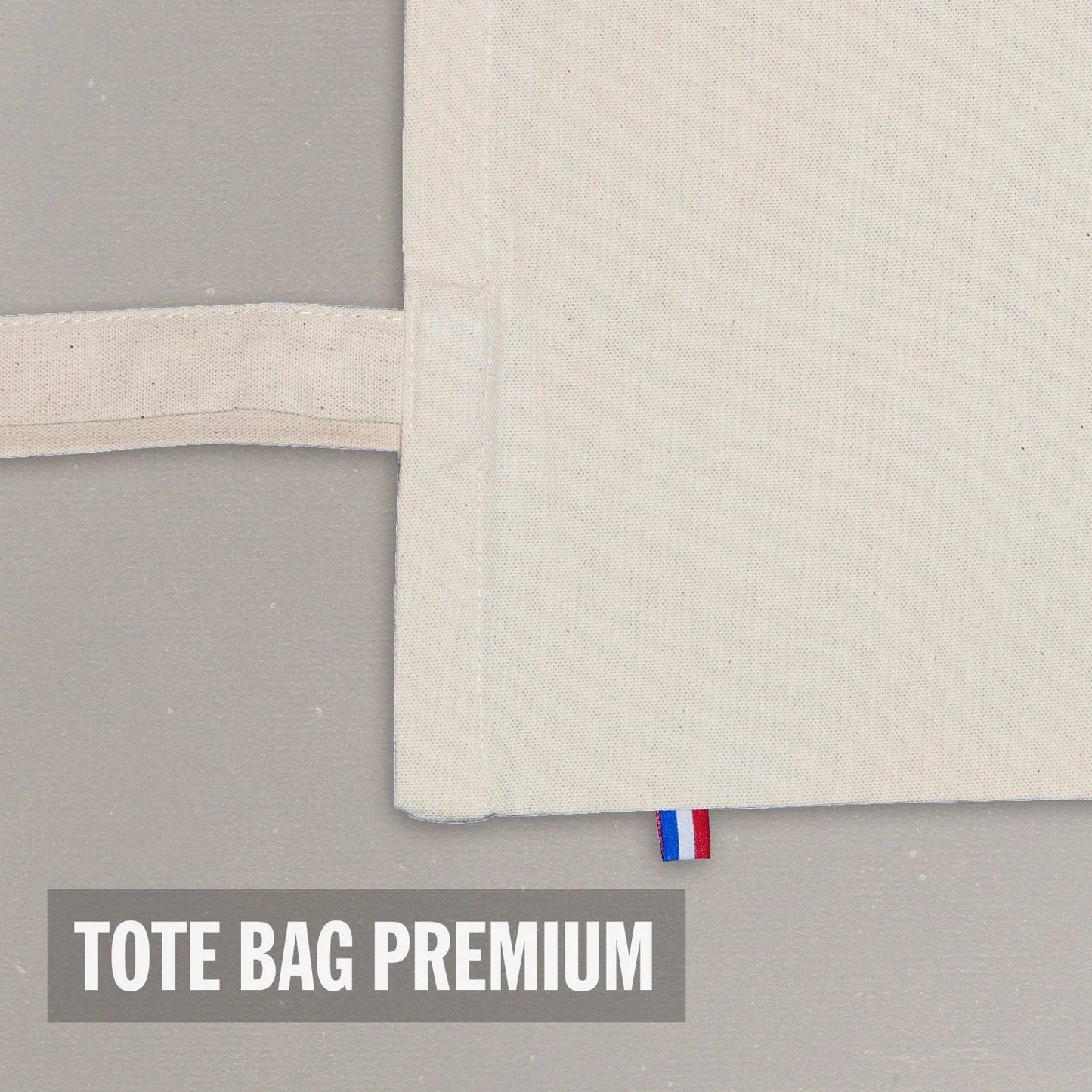 Drapeau bleu blanc rouge cousu sur le modèle fleurs du tote bag fabriqué en france de Spirited Act