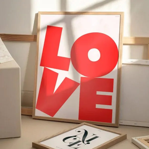 Affiche design Love par Studio Topo encadrée