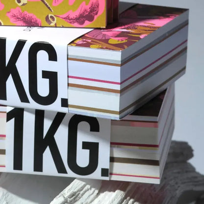 Détail des blocs notes d'un kilo de la marque de papeterie creative Dirty Notes