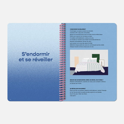 Informations pratiques et guides concernant le sommeil et les rêves à l'intérieur du carnet de rêve de Papier Tigre et Bonsoirs.