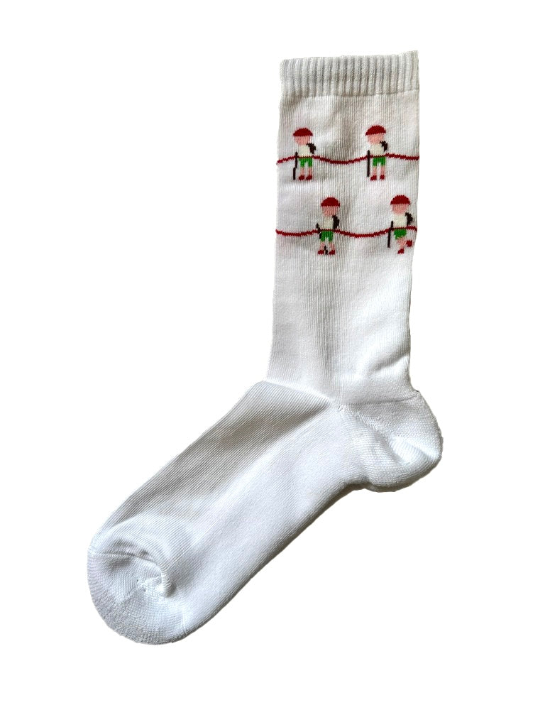 Modèle blanc des chaussettes en coton bio Les Alpinistes par Pierre Lou des Alpes
