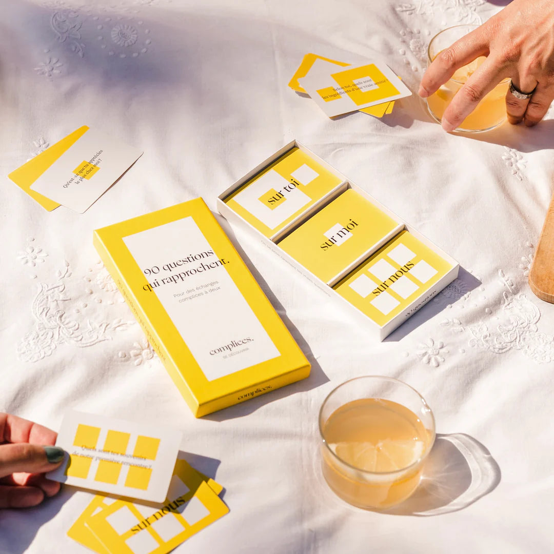 Jeu de cartes pour couple Complices, le jeu de cartes qui rapproche