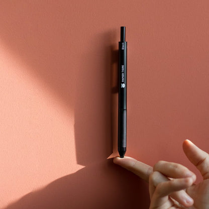 Stylo quatre couleurs Papier Tigre en métal noir
